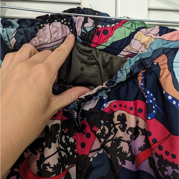 Nike Icon Clash Tempo Running Shorts Size Small - Picture 4 of 7